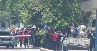 Photo of UEW final year students protest, accuse school of not updating GPA for 3 years