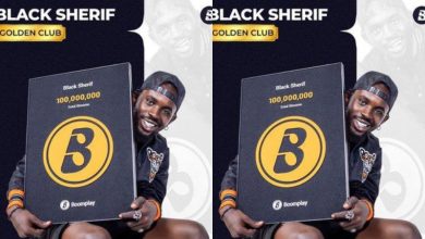 Photo of Black Sherif Receives Golden Club Plaque For 100M + Streams On Boomplay