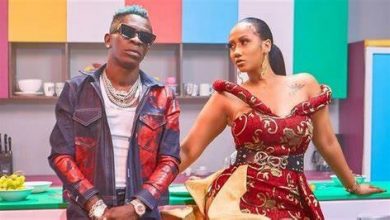 Photo of Shatta Wale consoles Hajia4Real over her arrest