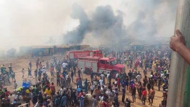 Photo of Fire engulfs structures close to Timber Market in Accra [Photos]