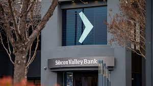 Photo of Silicon Valley Bank Share Slump Rocks Financial Stocks