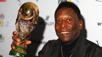 Photo of Pele’s name added to dictionary as adjective that means ‘out of the ordinary’