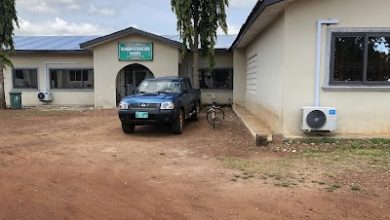 Photo of Medical superintendent of Bimbilla hospital chased out of his office by angry youth