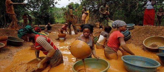 The Police, assembly and others have been given a 10-day deadline by chiefs of Akyem Hemang in the Eastern Region to arrest or stop galamsey..