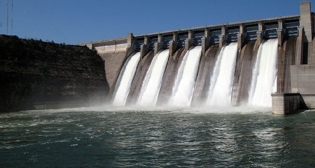 Mr Mahama, an Engineer, has suggested that the government should consider constructing irrigation dams downstream of the Akosombo Dam to....
