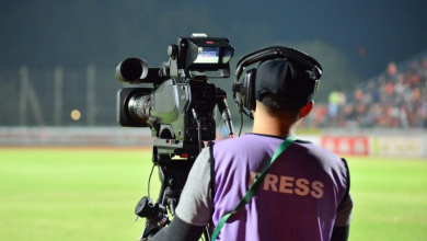 Photo of Sports Journalism: A Watchdog For Society Or A Pet For Showbiz?