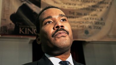 Photo of Martin Luther King Jr’s youngest son Dexter Scott dies aged 62
