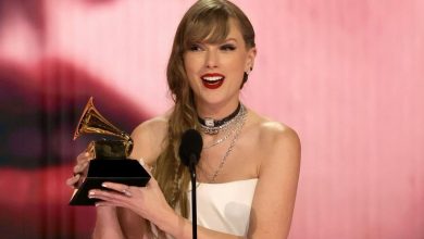 Photo of Taylor Swift makes history with fourth album of the year win at Grammys