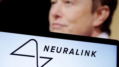 Photo of Neuralink’s Breakthrough: First patient moves cursor on computer with brain implant