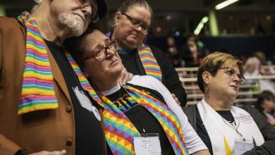 Photo of United Methodist Church lifts 40-year ban on LGBTQ clergy
