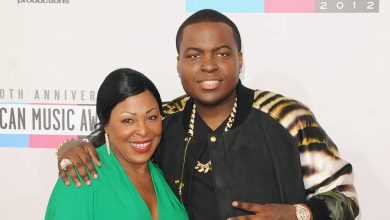 Photo of Sean Kingston and his mother arrested in California following police raid on Florida home