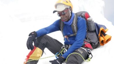 Photo of Kenyan mountain climber found dead after going missing on Everest