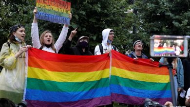 Photo of Russian transgender politician reverts to birth gender amid LGBTQ crackdown