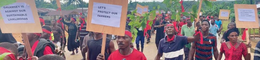 Concerned Cocoa Farmers in Ellembelle District took to a "galamsey" site in Sendu to protest the destruction of their cocoa farms and...