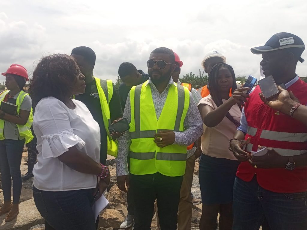 Dep. Minister for Works and Housing, paid a visit to inspect ongoing sea defence projects in coastal districts within the Central and Western
