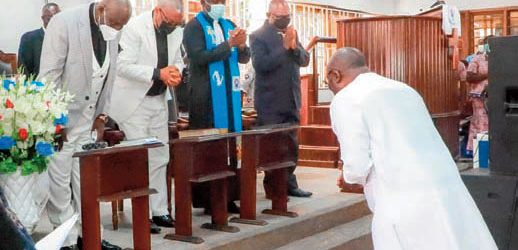 Dr. Bawumia has called on the clergy to work with the government to find a way to complete the controversial National Cathedral project.