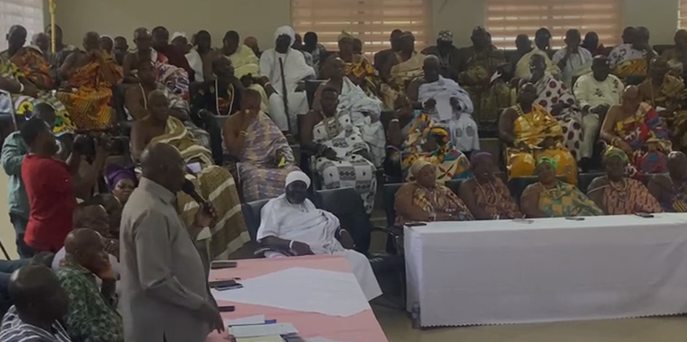 Dr. Mahamudu Bawumia, the flagbearer of the NPP, has pledged to introduce living allowances for chiefs if he wins the 2024 election.