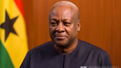 Photo of Mahama urges Ghanaians to demand change amid economic crisis