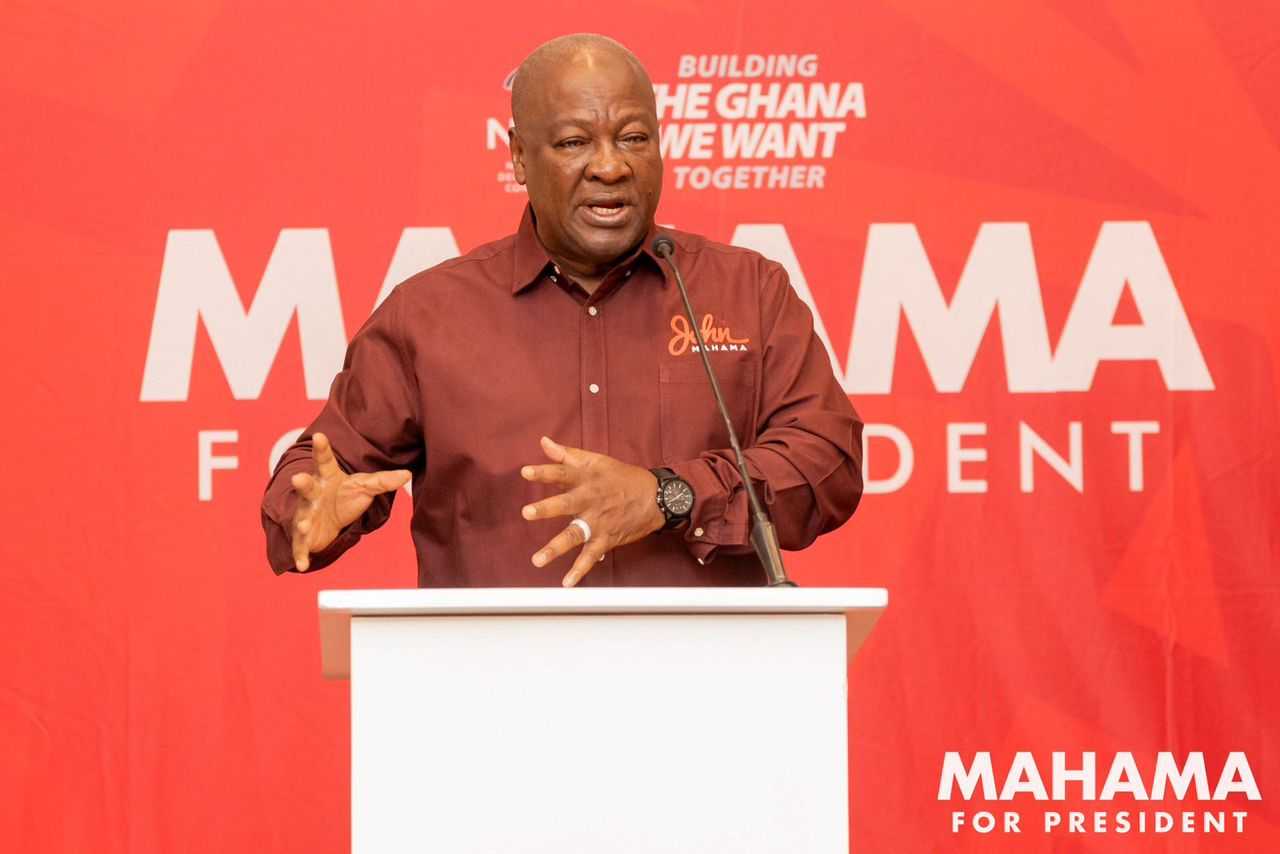 Photo of Ghanaians would grade Bawumia with an ‘F’ on economy -Mahama