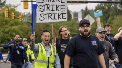 Photo of Boeing workers strike after rejecting 25% pay deal