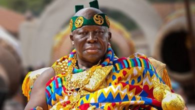 Photo of Asantehene destools Ejisu-Kyerekrom Dikro for violating the great oath