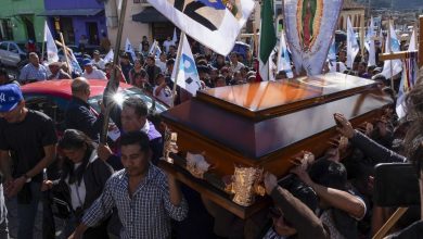 Photo of Catholic priest who condemned violence shot dead by gunmen in Mexico