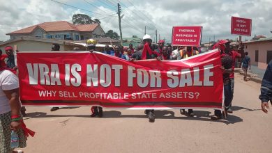 Photo of VRA Staff Protest Sale of Company to Private Entity