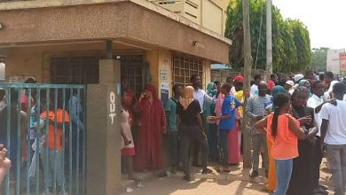 Photo of WAEC official dies amidst confrontation with parents over withheld WASSCE  results