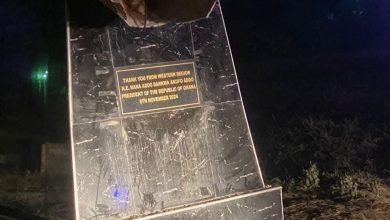 Photo of Statue of Former President Akufo-Addo at Effia Nkwanta vandalized again