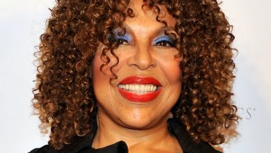 Photo of Roberta Flack, Grammy-winning singer of ‘Killing Me Softly,’ dies at 88